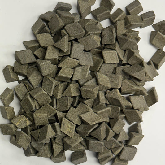 Small pile close-up of C-ACT-22 01 D+ ceramic media