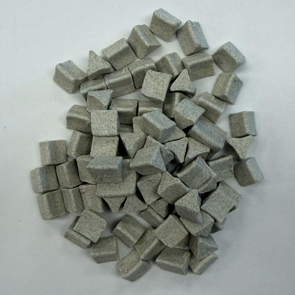 Small pile close-up of C-ACTS-05 D ceramic media