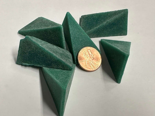 Plastic Media, Part # R-700 WED 04,  Wedge 1 1/2" x 1" x 1"