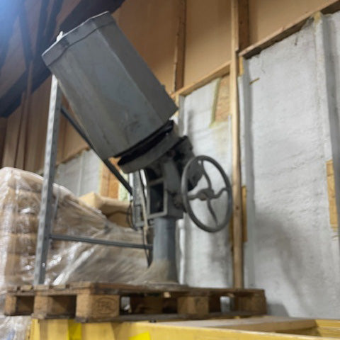 Used FMG-10 oblique parts tumbler with tilt barrel design for small parts finishing
